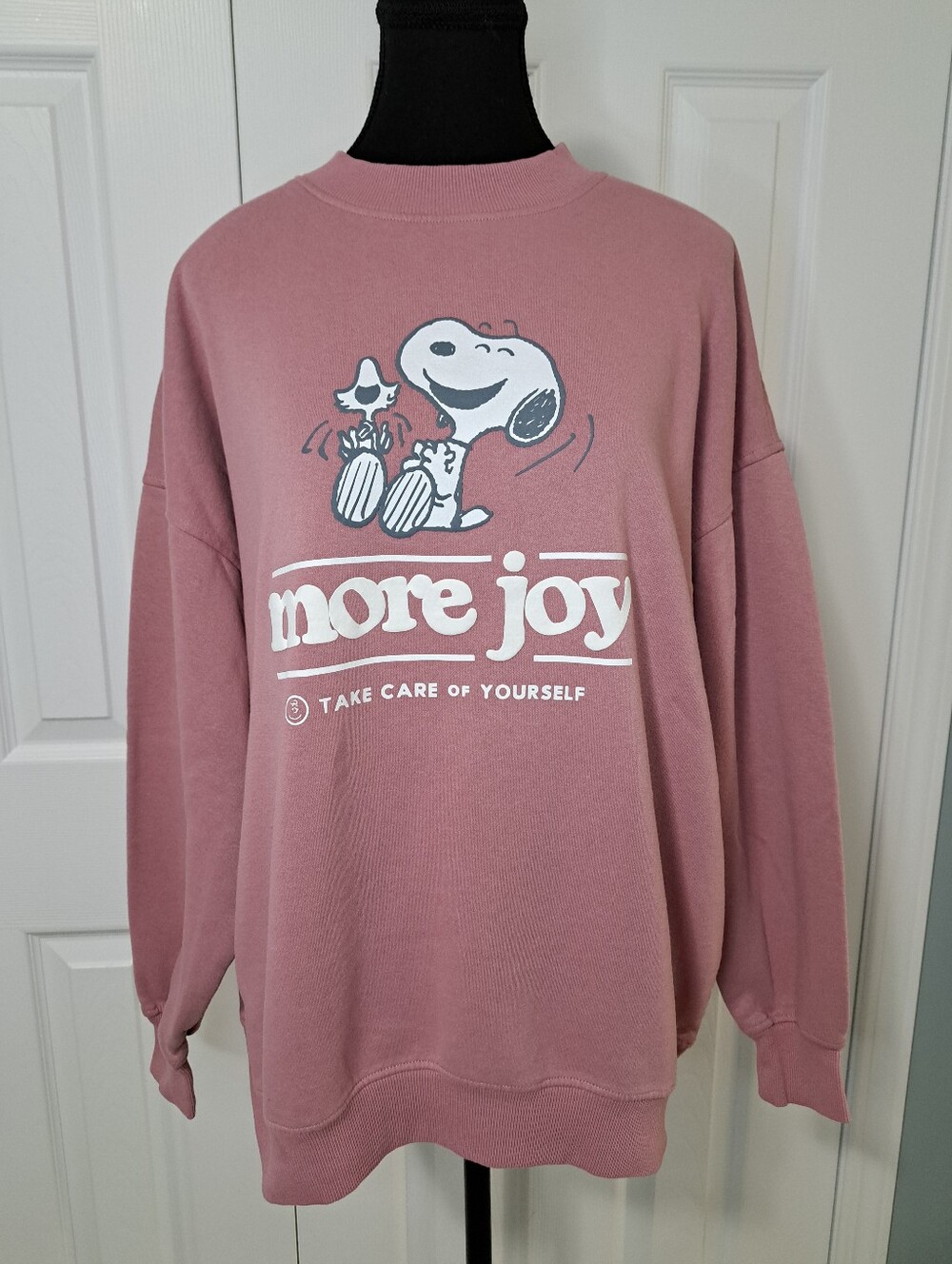 Snoopy More Joy Pink Sweatshirt Size Medium Oversized Casual Peanuts Relaxed Fit